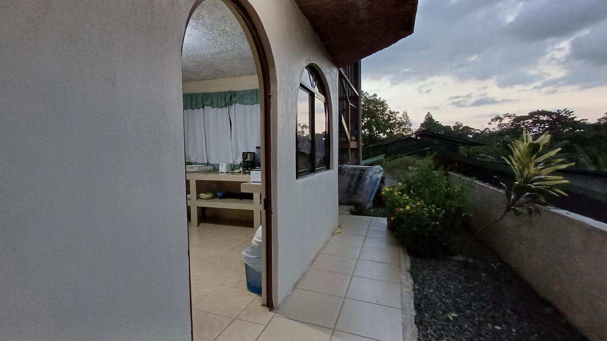 Alinas House Apartment La Fortuna Exterior photo